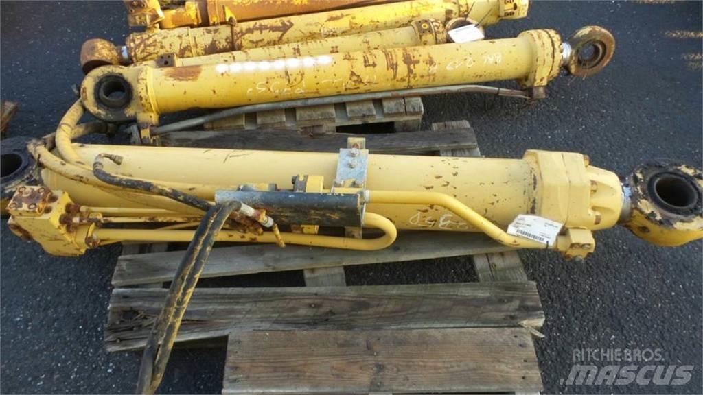 CAT 235 Componenti idrauliche
