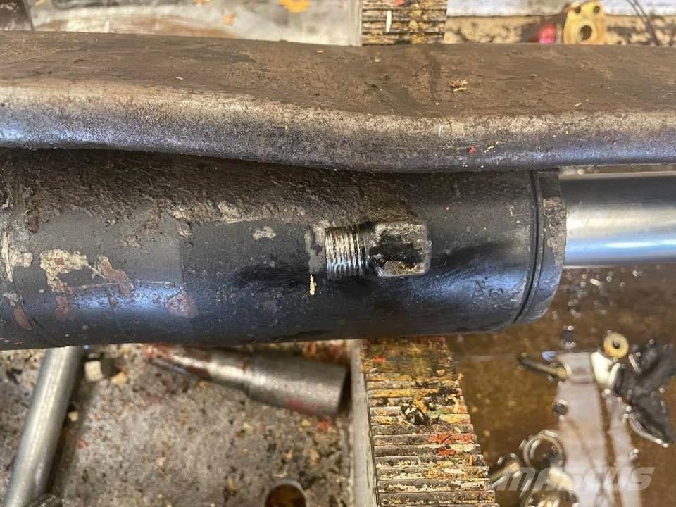 CAT 303.5 Componenti idrauliche