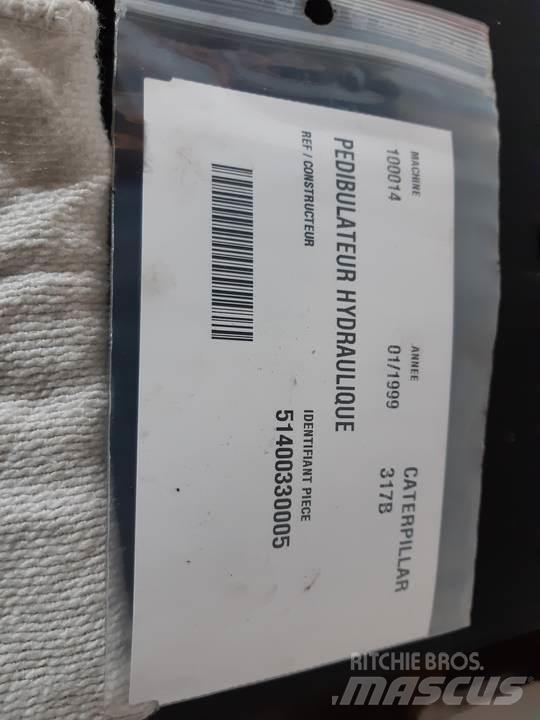 CAT 317B Cabine e interni