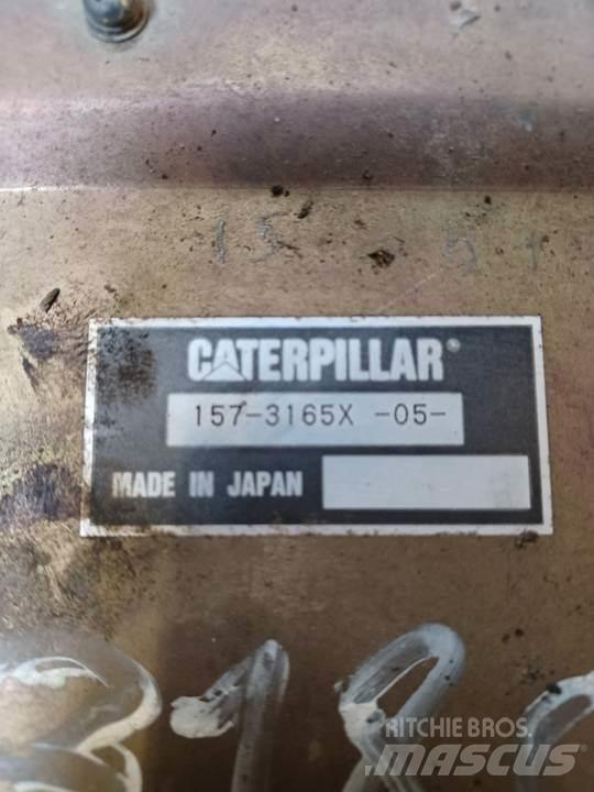 CAT 318C Cabine e interni