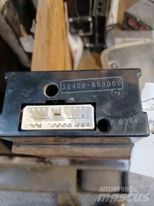 CAT 318C Cabine e interni