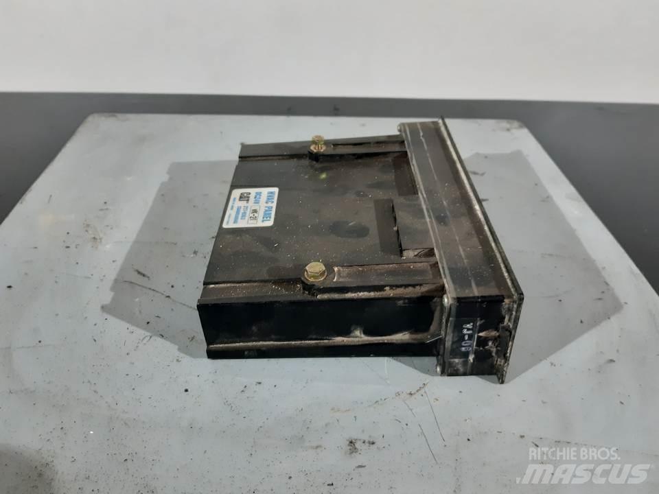 CAT 318C Cabine e interni