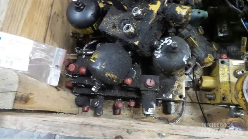CAT 320 Componenti idrauliche