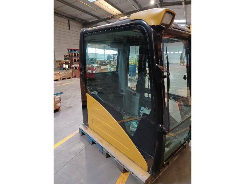 CAT 320DL Cabine e interni