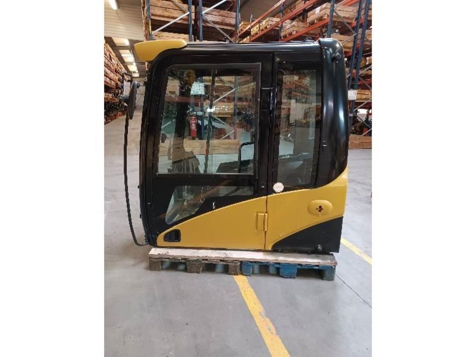 CAT 320DL Cabine e interni