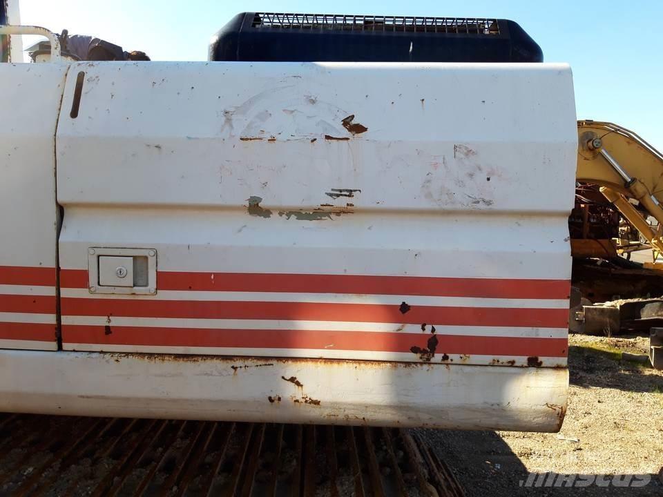 CAT 325LN Cabine e interni