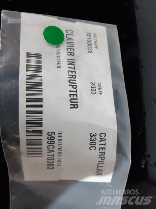 CAT 330C Cabine e interni