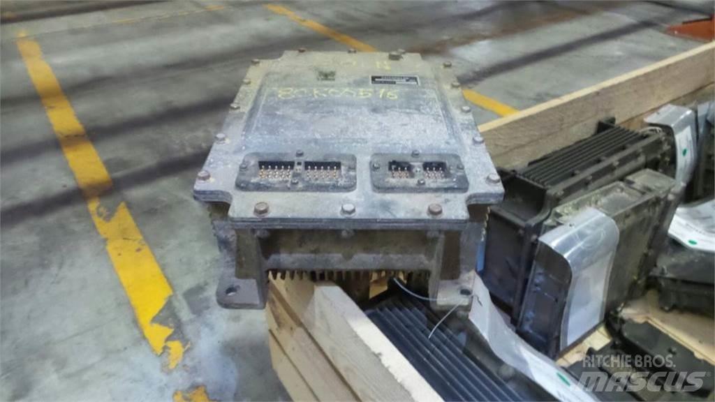 CAT 330L Cabine e interni