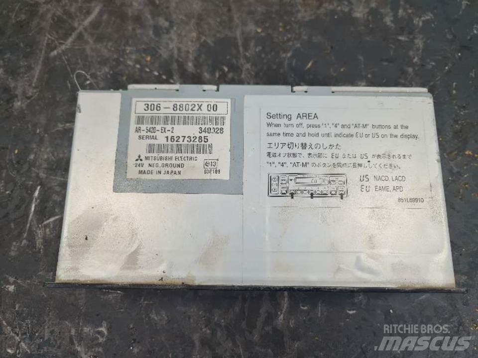 CAT 336DL Cabine e interni
