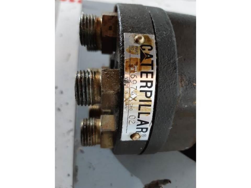 CAT 350 Cabine e interni