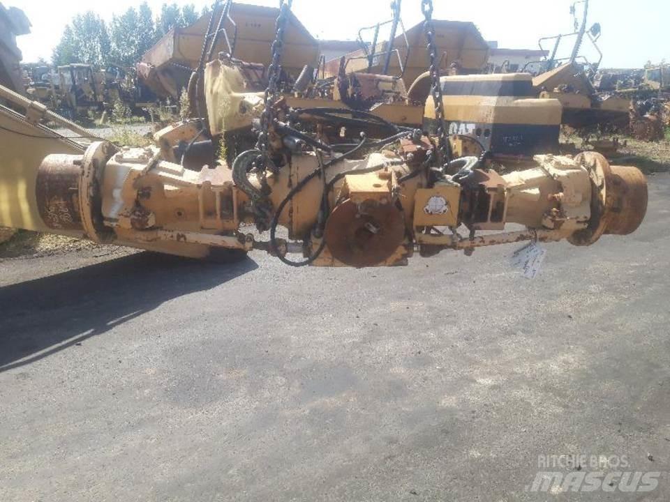 CAT 438B Trasmissione