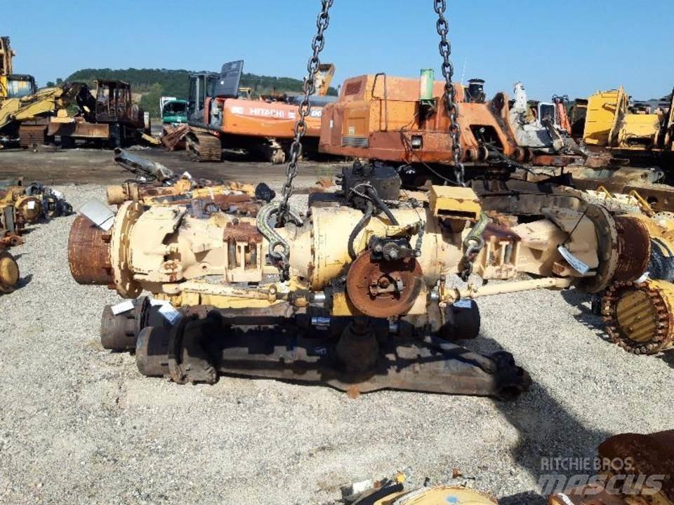 CAT 438B Trasmissione