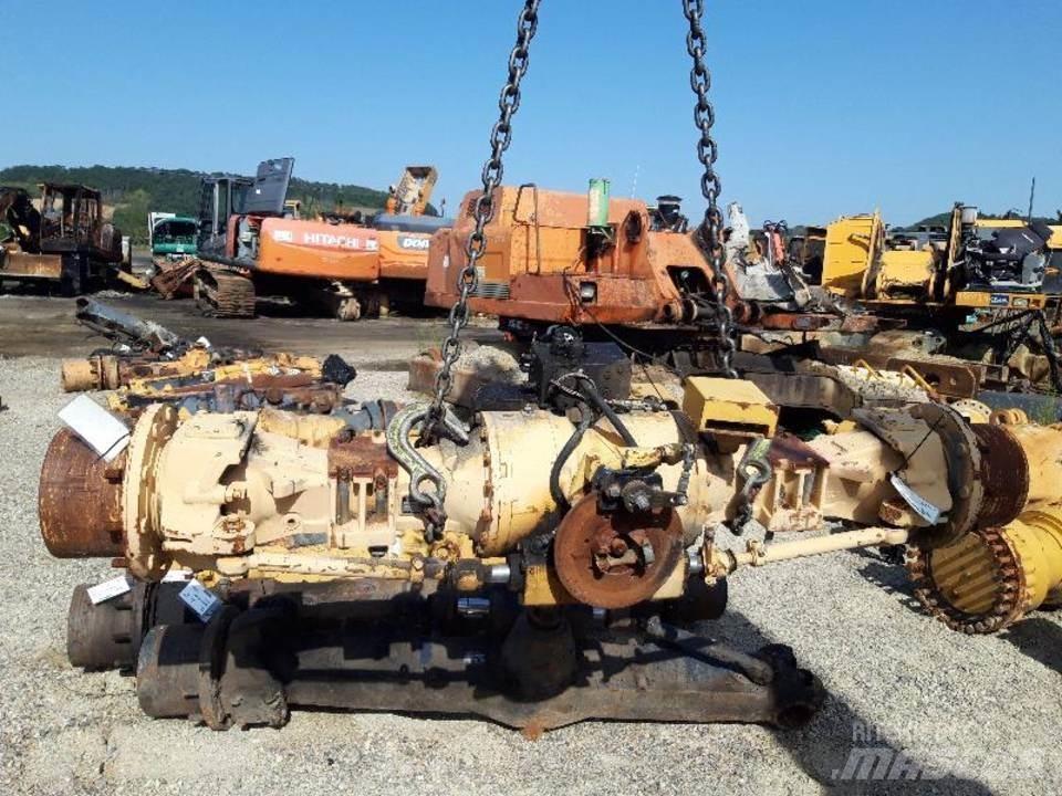 CAT 438B Trasmissione