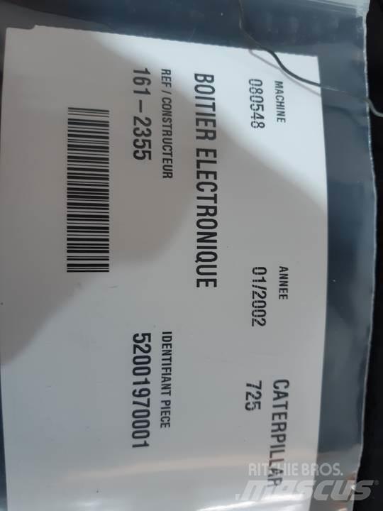 CAT 725 Cabine e interni