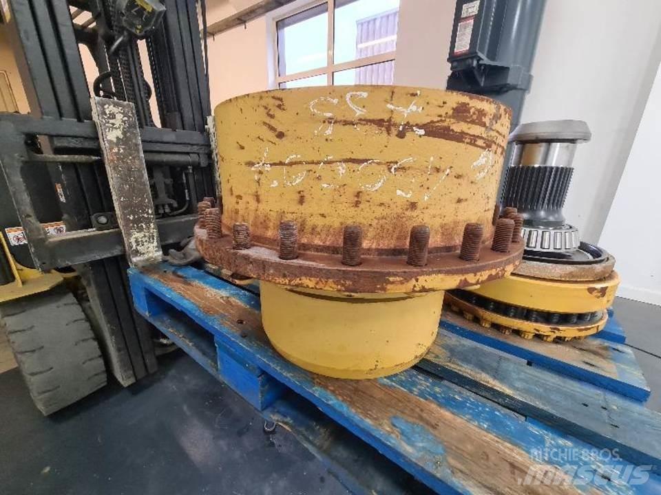 CAT 735 Trasmissione