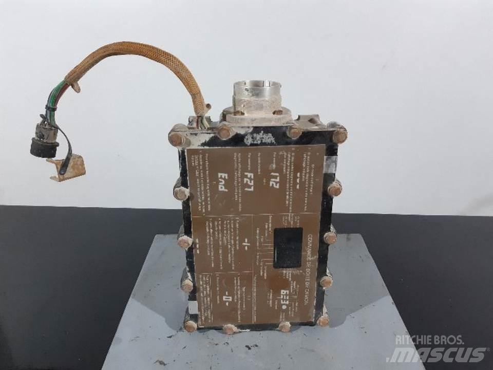 CAT 769 Cabine e interni