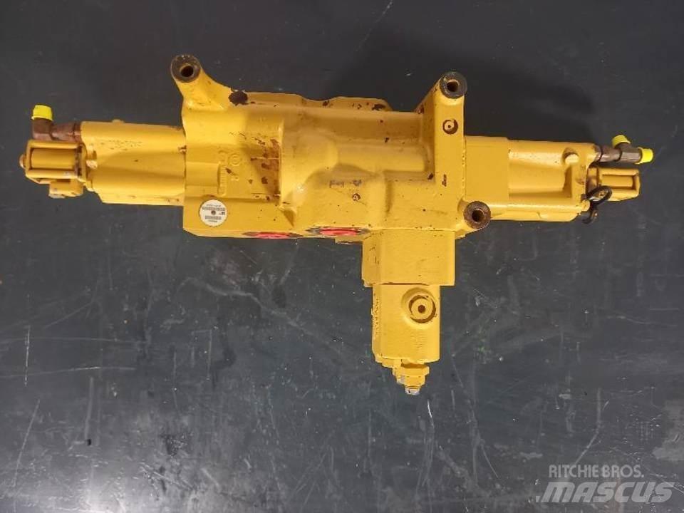 CAT 770 Componenti idrauliche