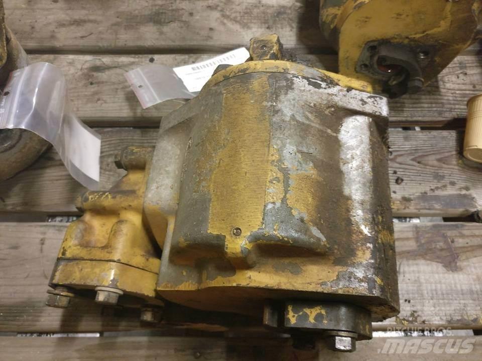 CAT 773B Componenti idrauliche
