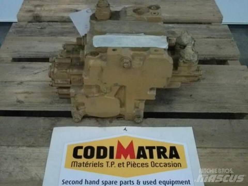 CAT 936 Componenti idrauliche