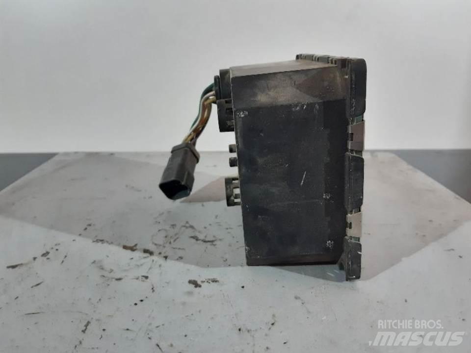 CAT 980GII Cabine e interni