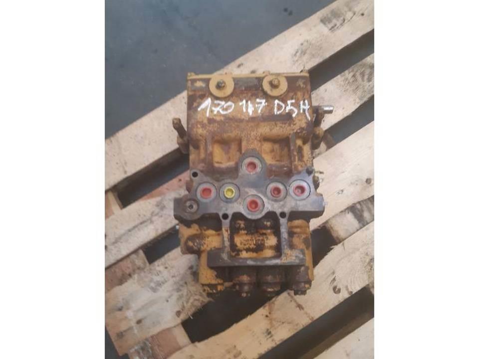 CAT D5H Componenti idrauliche