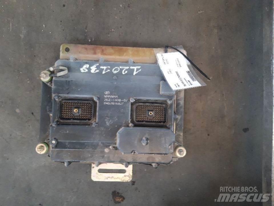 CAT M316D Cabine e interni