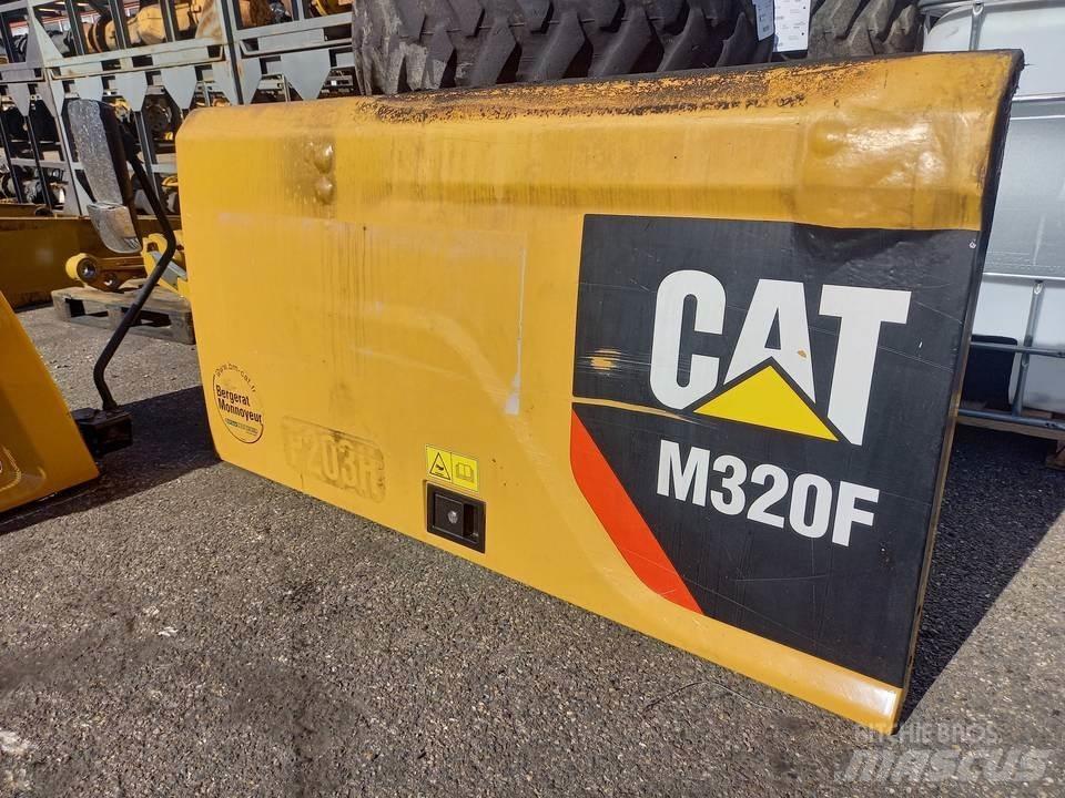 CAT M320F Cabine e interni
