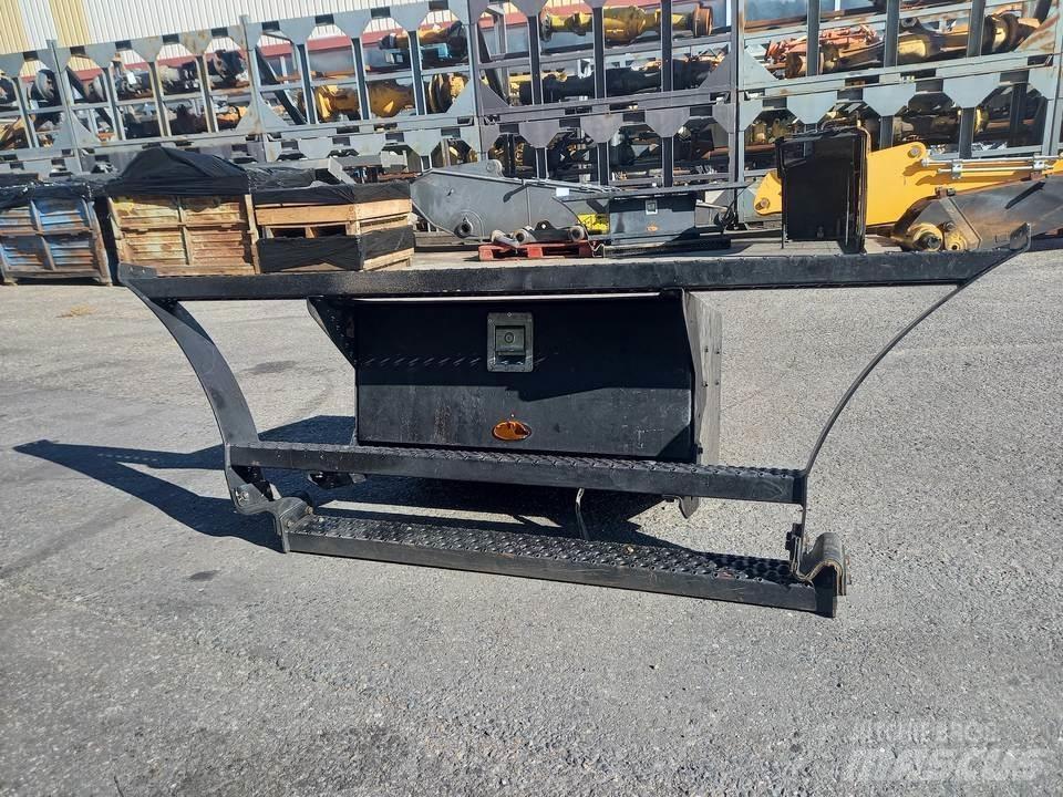 CAT M320F Cabine e interni