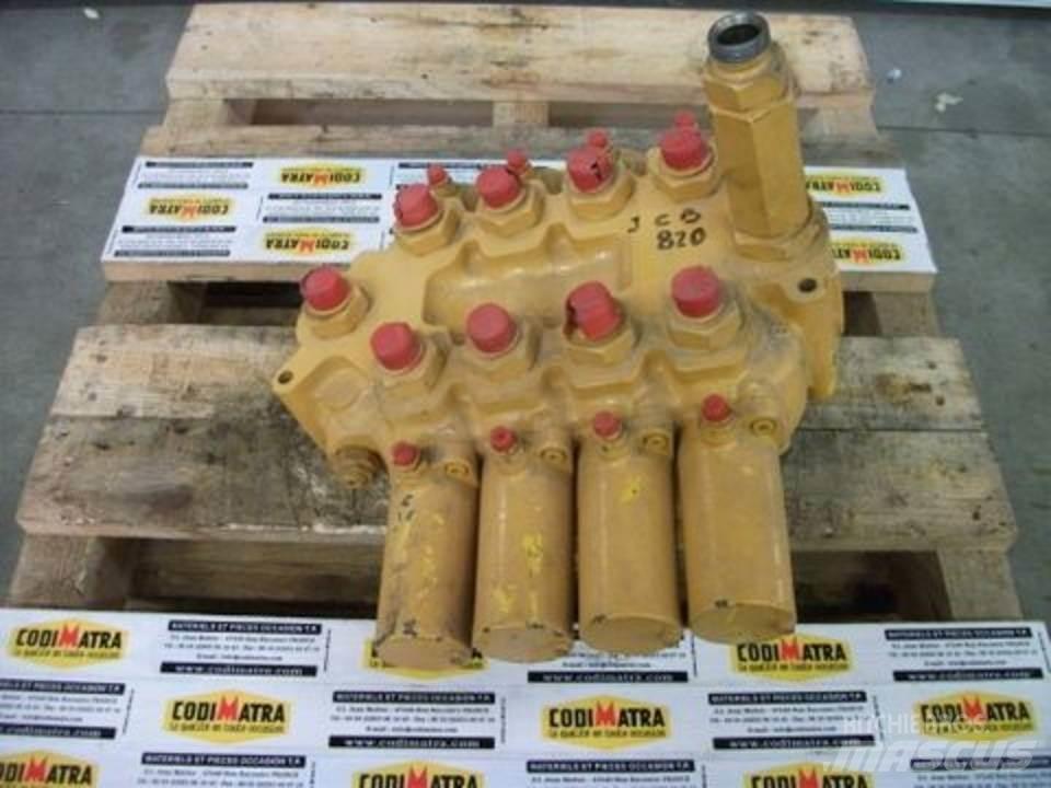 JCB 820 Componenti idrauliche