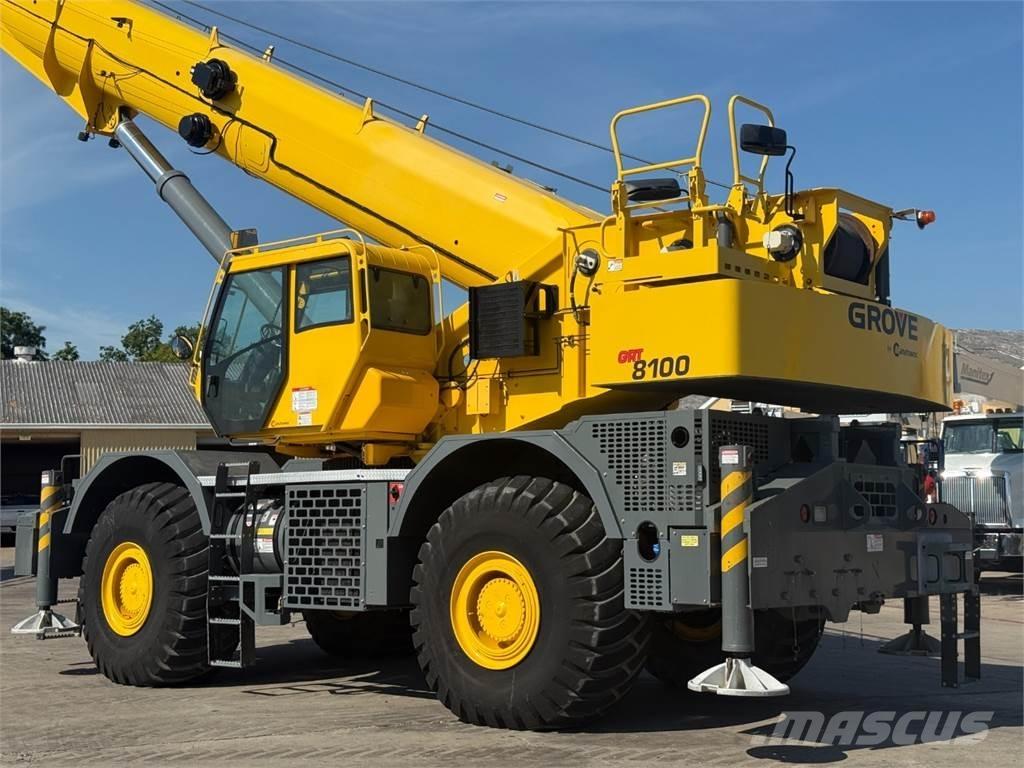 Grove GRT8100 Gru per terreni difficili