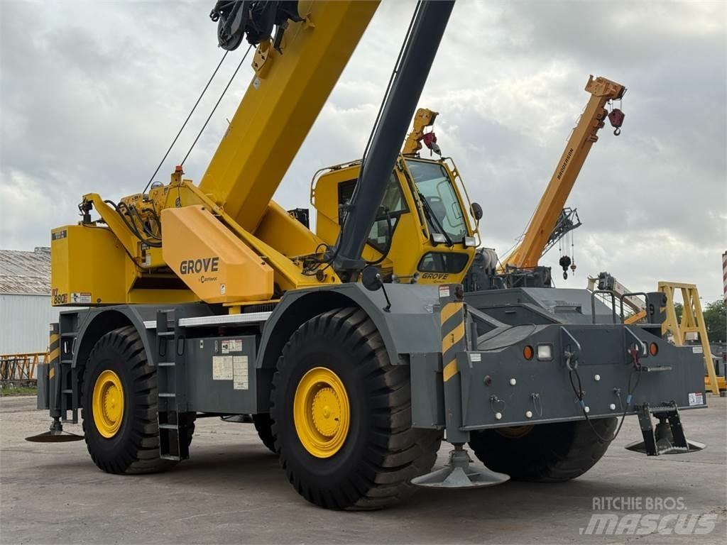 Grove RT880E Gru per terreni difficili