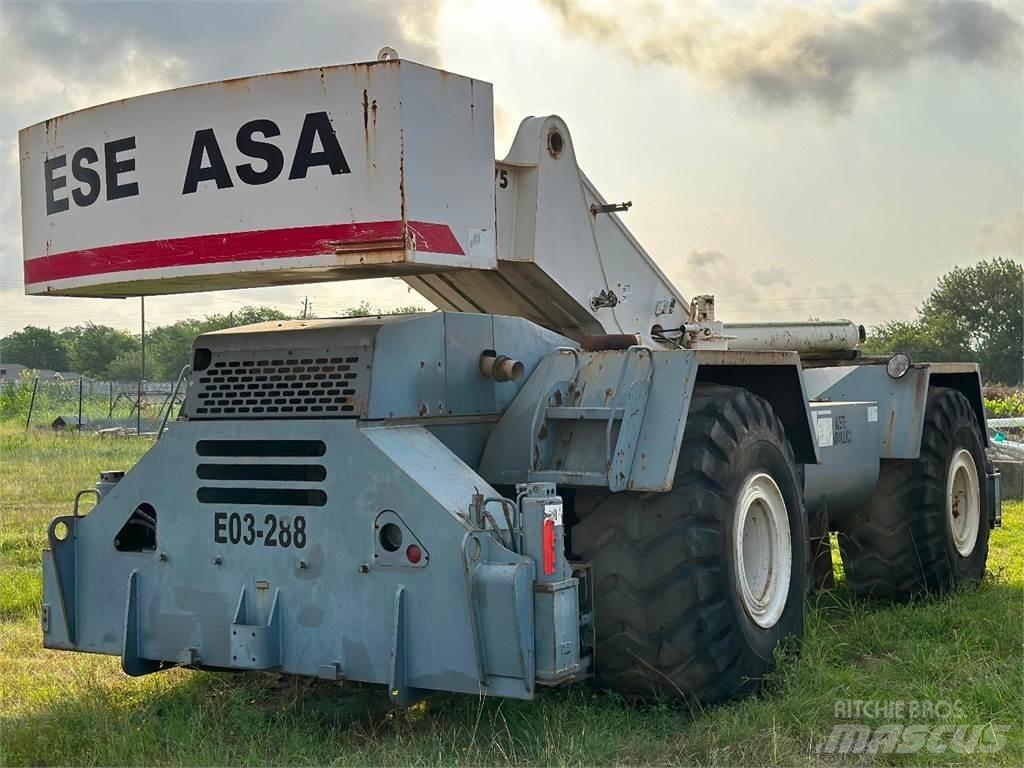 Terex RT 775 Gru per terreni difficili