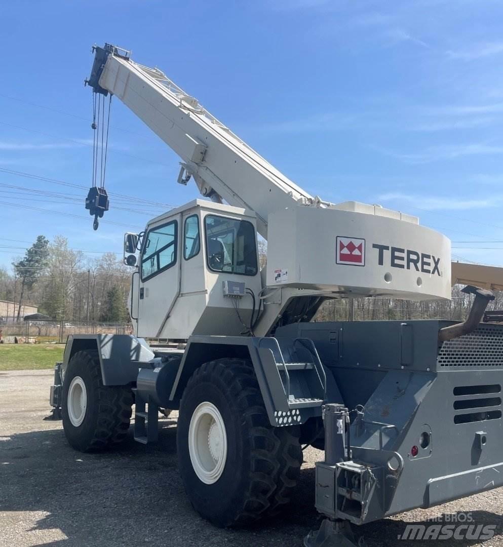Terex RT 335 Gru per terreni difficili
