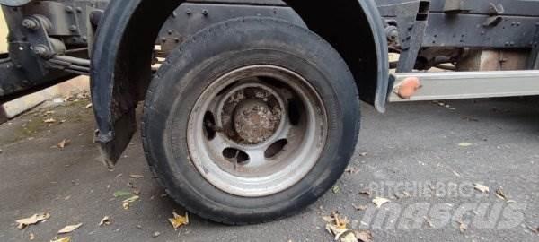 Avia A80 +CTS Camion con gancio di sollevamento