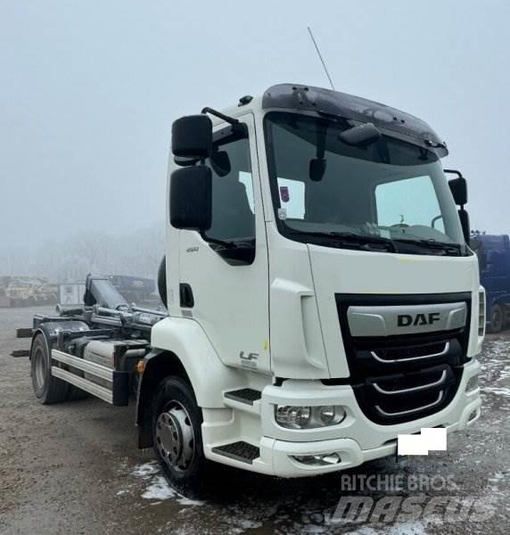DAF LF 260 FA +(CZ) CTS Camion con gancio di sollevamento