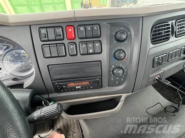 DAF LF 260 FA +(CZ) CTS Camion con gancio di sollevamento