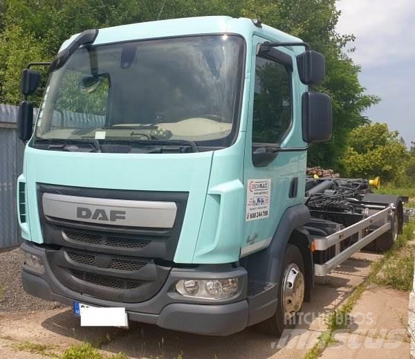 DAF LF180 FA Camion con gancio di sollevamento