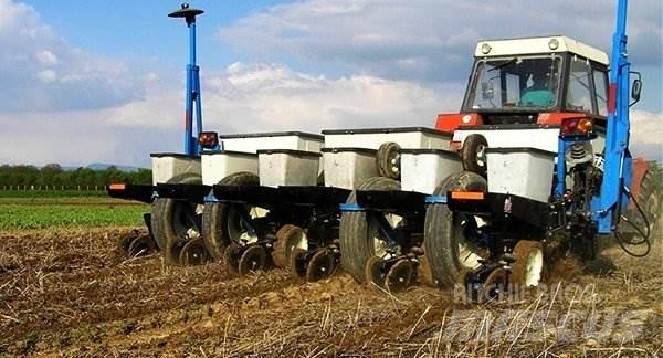 _JINÉ USA) Kinze - 3000 Trattori