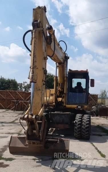 Komatsu PW 170 Escavatori gommati