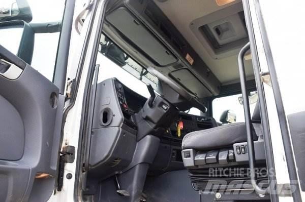 MAN TGM 18.240 Camion con gancio di sollevamento