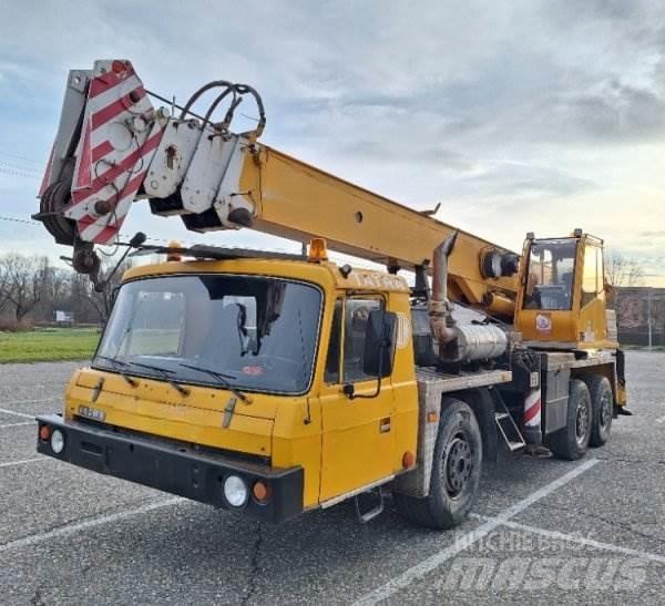 Tatra T815 +AD 28 (ČKD) Autogru