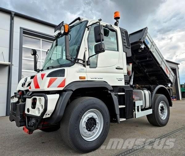 Unimog U 423 Spargisabbia e spargisale