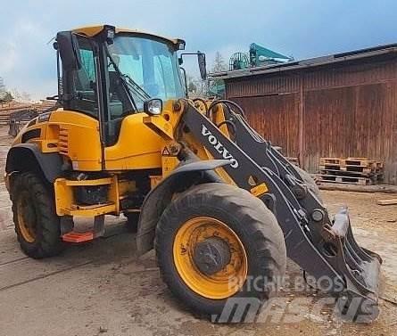 Volvo L45 H Pale gommate