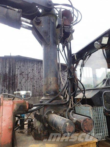 ZTS LKT 120 + přívěs Abbattitrici cingolate e macchine forestali
