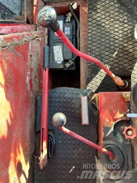 International 955-A Trattori
