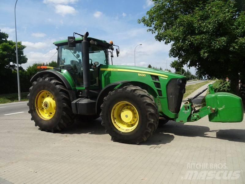 John Deere 8430 Trattori
