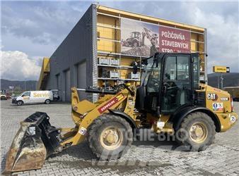 CAT 906 M Pale gommate