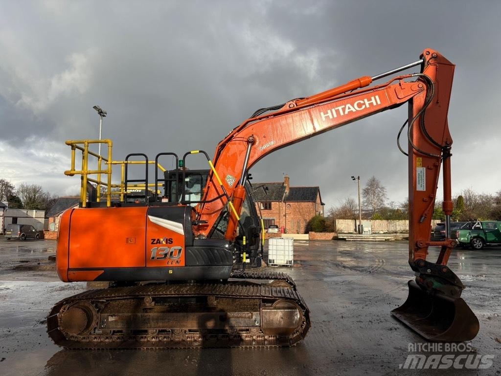 Hitachi ZX130-7 Escavatori cingolati