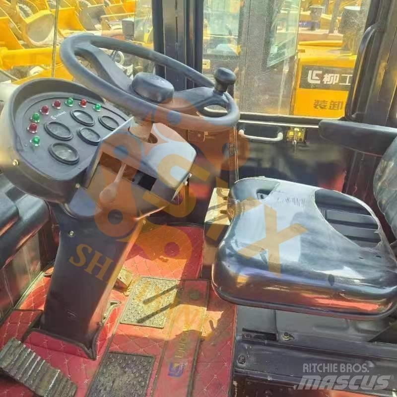 LiuGong 836 Pale gommate