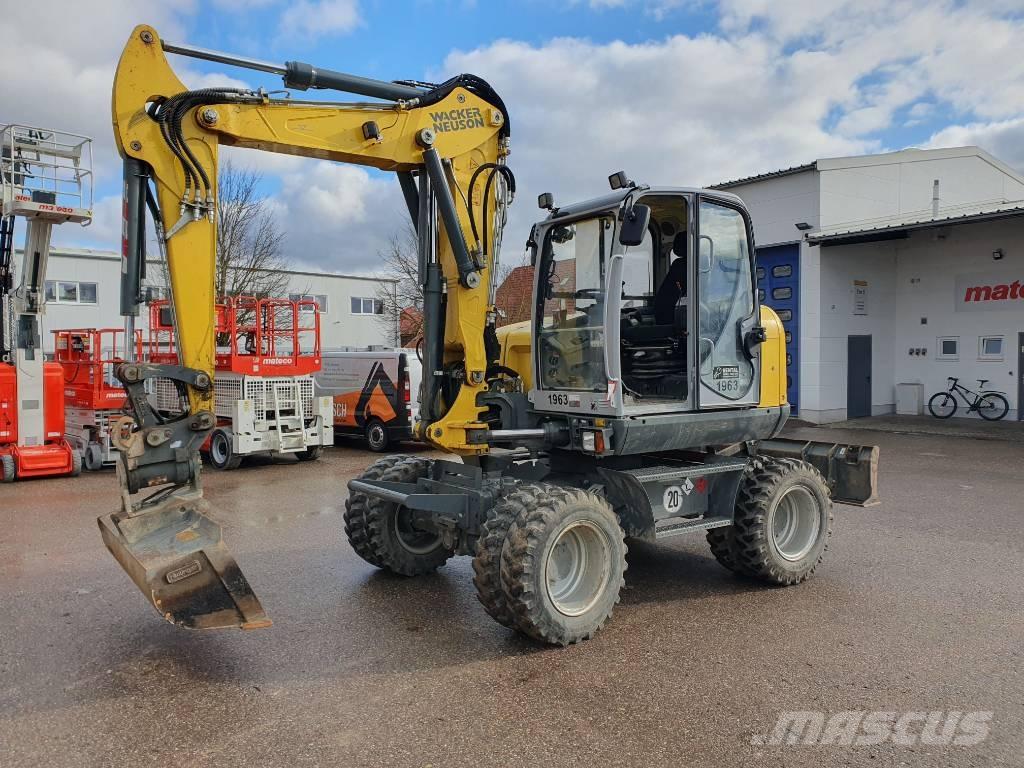 Wacker Neuson EW100 Escavatori gommati